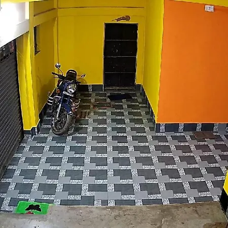 Anandi Home Stay Kolkata Room photo
