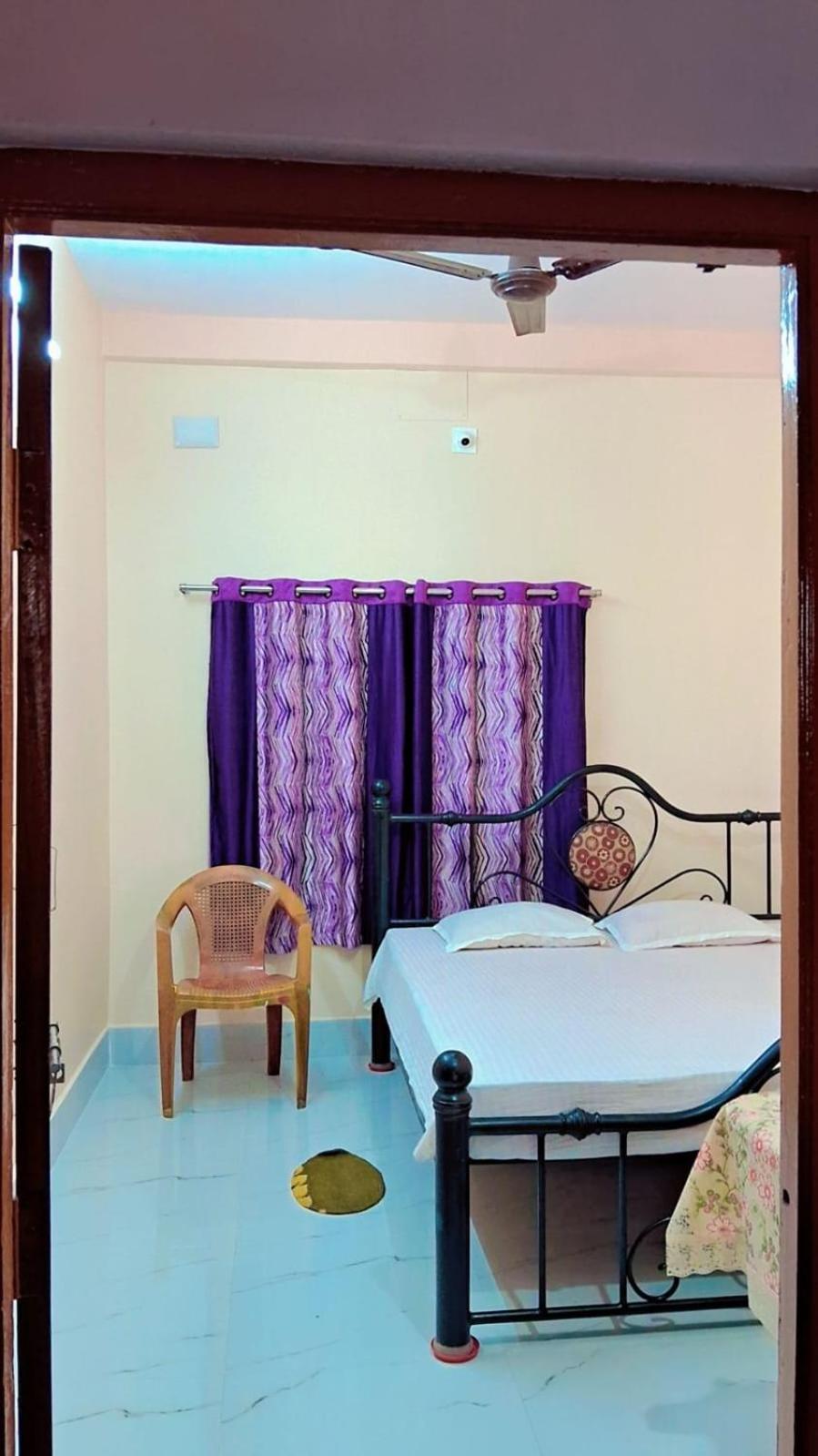 Homestay Anandi *